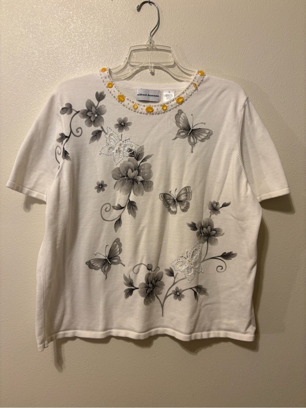 Alfred Dunner White Floral & Butterfly Embellished Short Sleeve Top